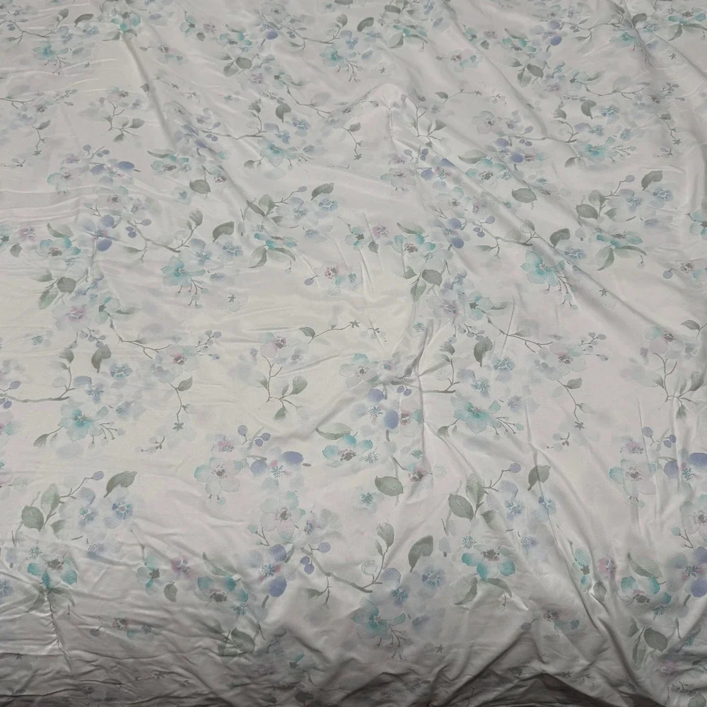 Floral Reversible Comforter Blue Purple Botanical White Light Purple 89x96
